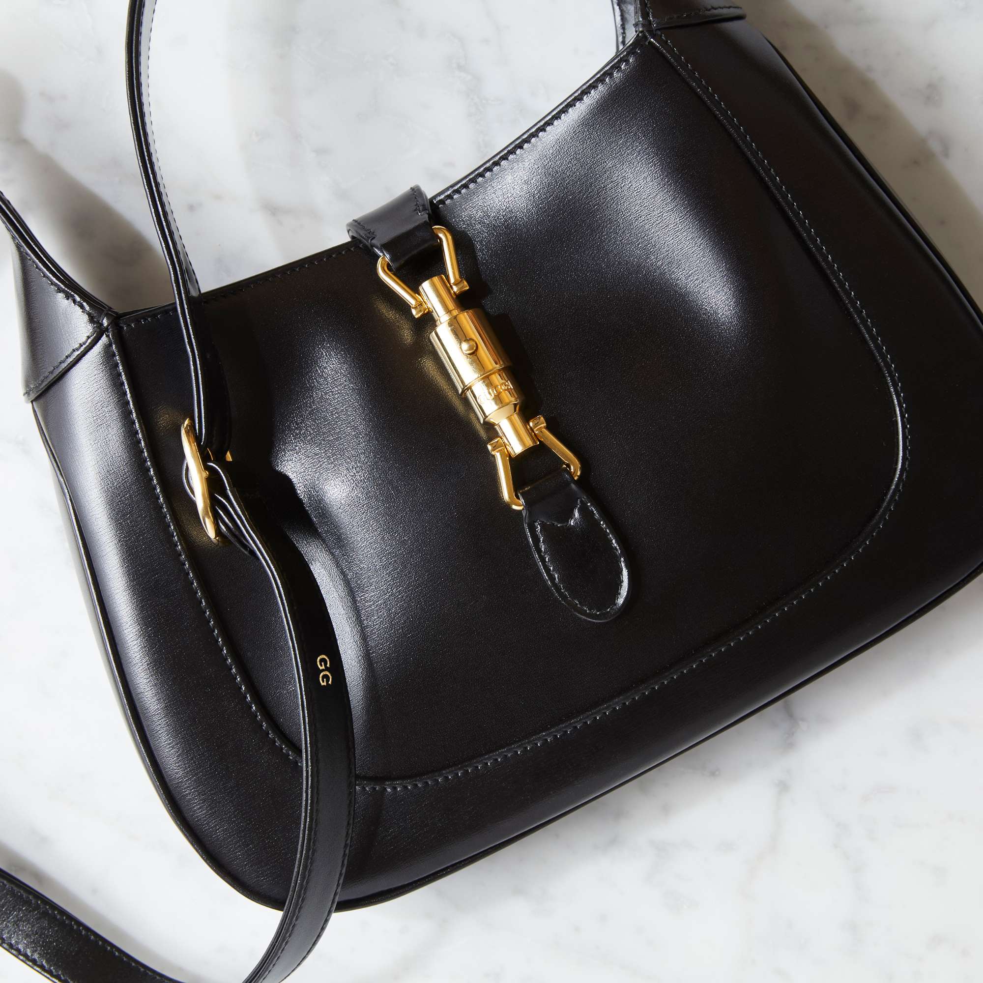 https://res-cms.gucci.cn/bz-gucci-store-prod/prod/GUCCI/2024-10-16/2_7dca6c95-25e8-4ff5-bd16-627370a8c7a7.png