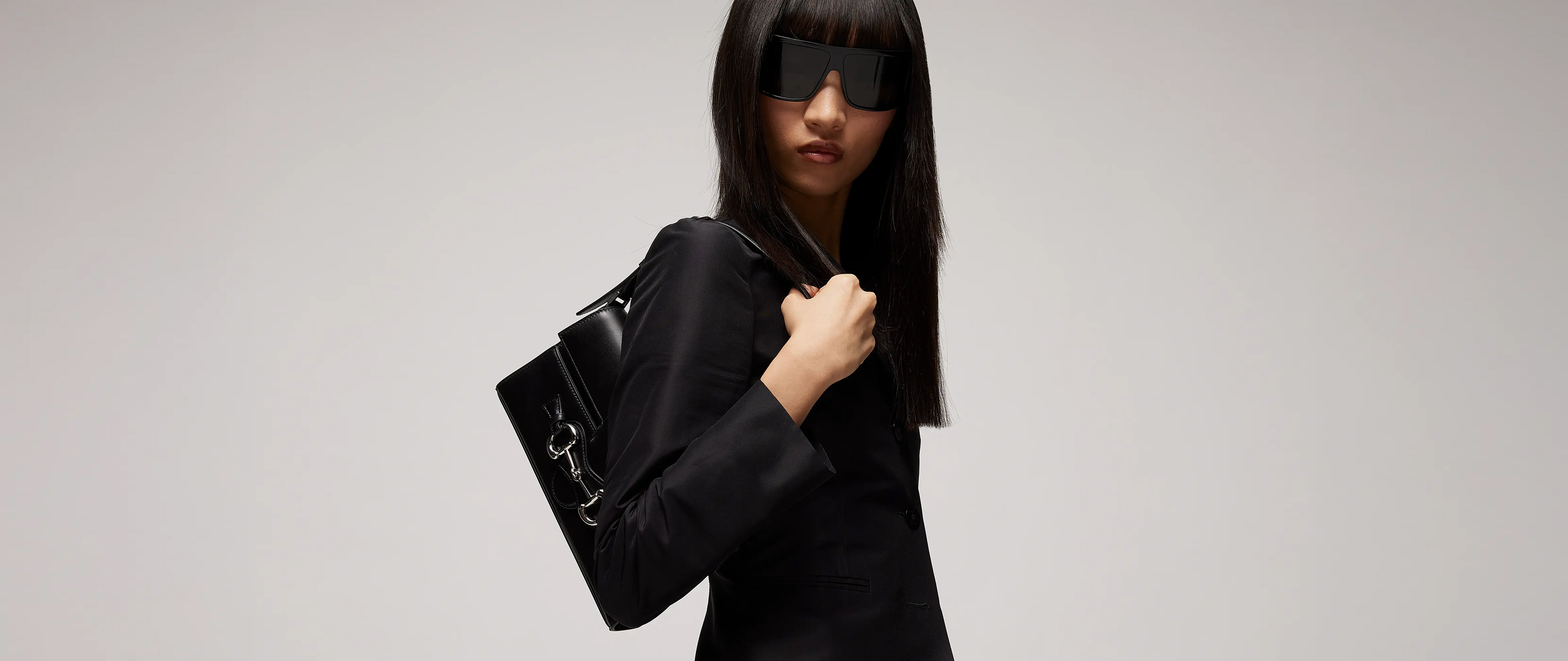 Gucci Primavera选购艺术总监Demna为品牌呈现的首场时装秀女士甄选