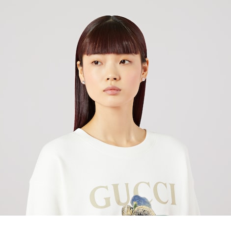 双G花朵铆钉耳环 